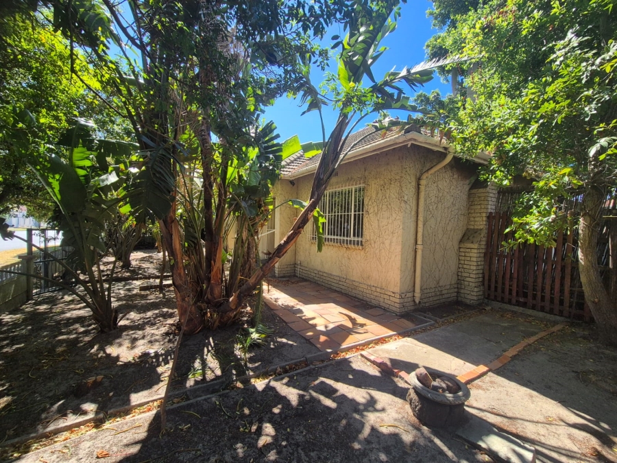 3 Bedroom Property for Sale in Thornton Western Cape